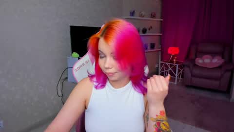 Roxy online show from April 18, 2026, 7:58 pm