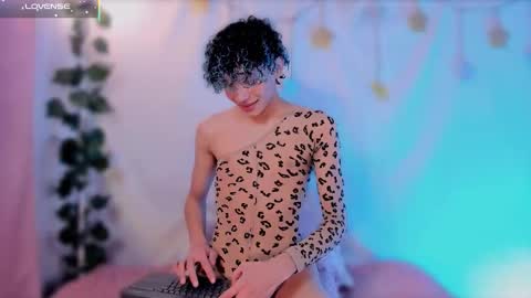 Snapshot of im_alejo chatting on September 25, 2025, 1:31 am Alejo independent model   online show from September 25, 2025, 1:31 am