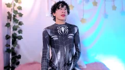 Snapshot of im_alejo chatting on June 2, 2026, 2:35 am Alejo independent model online show from June 2, 2026, 2:35 am