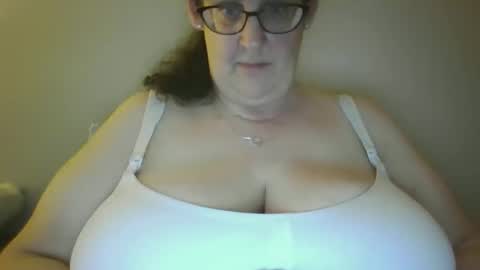 Barbie online show from April 15, 2026, 5:25 am