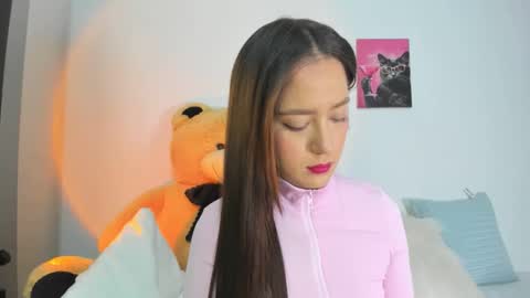 Caro   online show from February 22, 2026, 4:46 am