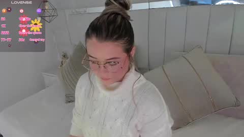 DAHLIA online show from January 25, 2025, 2:03 pm