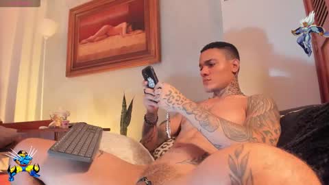 im_dominike online show from November 6, 2025, 6:53 pm