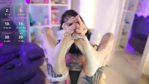 Anna  online show from February 13, 2026, 10:11 am