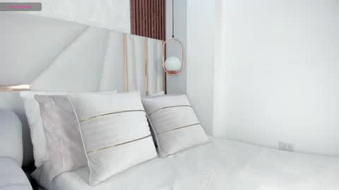 Giselle  online show from September 22, 2025, 5:31 am