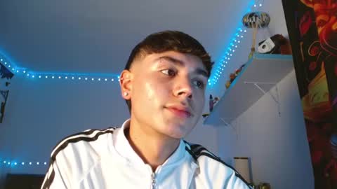 Snapshot of im_juanda chatting on December 7, 2024, 12:08 am im_juanda online show from December 7, 2024, 12:08 am
