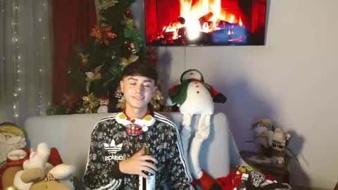 Snapshot of im_juanda chatting on December 24, 2024, 5:16 am im_juanda online show from December 24, 2024, 5:16 am