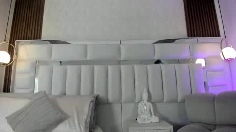 Kazumi online show from December 4, 2025, 12:03 pm