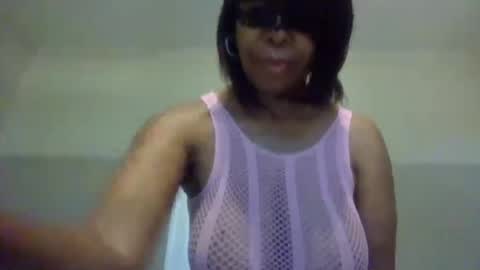 weet exy Cougar online show from May 10, 2026, 11:26 am