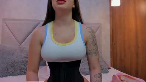Manu  online show from May 9, 2026, 11:21 pm