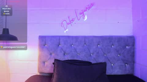 Mia online show from April 6, 2026, 5:25 pm