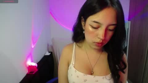 Snapshot of im_misssilver chatting on October 18, 2025, 2:14 am im_misssilver online show from October 18, 2025, 2:14 am