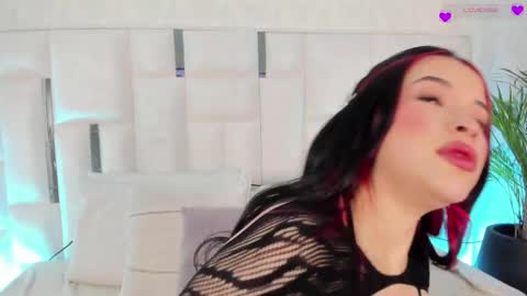 Nika online show from April 19, 2026, 4:56 am