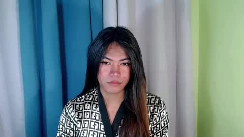 im_yourfairyannaxx online show from February 4, 2025, 3:22 am