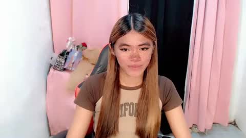 im_yourfairyannaxx online show from April 5, 2026, 7:49 am