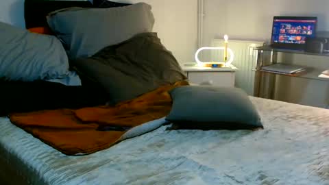 Im yourxtoy online show from March 2, 2026, 6:04 pm