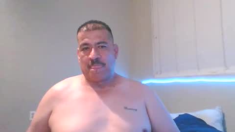 Snapshot of imbackmandosuknw chatting on November 10, 2025, 5:39 am imbackmandosuknw online show from November 10, 2025, 5:39 am