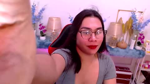 Snapshot of imdestined_foryou chatting on February 13, 2025, 6:48 pm Ashley online show from February 13, 2025, 6:48 pm