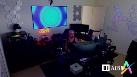 Snapshot of imdjazra chatting on December 31, 2024, 11:17 pm DJ Azra online show from December 31, 2024, 11:17 pm