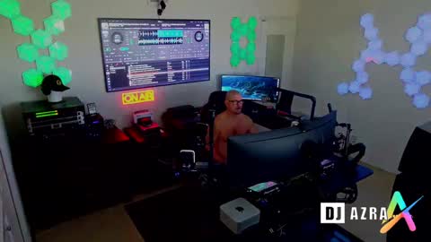 Snapshot of imdjazra chatting on January 11, 2025, 5:07 pm DJ Azra online show from January 11, 2025, 5:07 pm