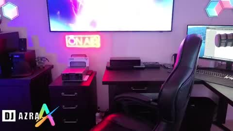 Snapshot of imdjazra chatting on February 13, 2025, 3:46 pm DJ Azra online show from February 13, 2025, 3:46 pm