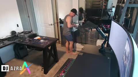 Snapshot of imdjazra chatting on March 3, 2025, 1:21 am DJ Azra online show from March 3, 2025, 1:21 am