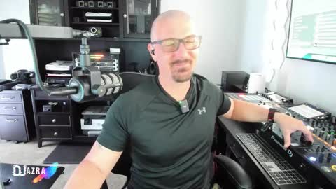 DJ Azra online show from February 8, 2026, 1:31 am