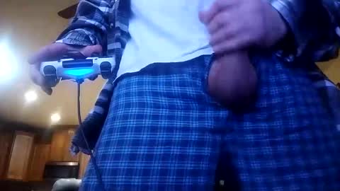 Iminyourroom online show from February 7, 2025, 8:33 am