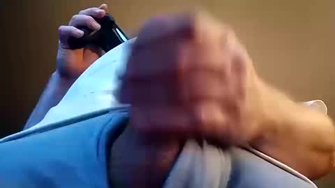 Iminyourroom online show from October 18, 2025, 7:53 am