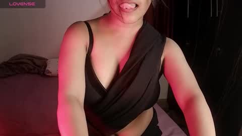 ROSE online show from October 20, 2025, 11:43 am