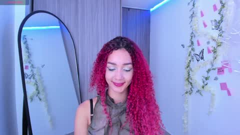 mia ---------  COL TIME online show from December 12, 2024, 1:32 am