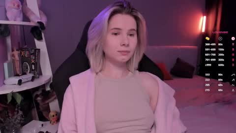 Mia online show from February 28, 2026, 11:22 am