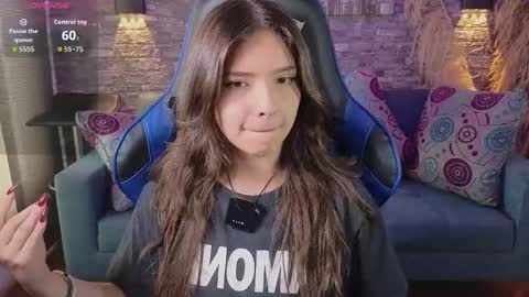 Karen  online show from September 25, 2025, 7:28 pm