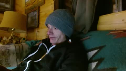 Imstuckhere online show from April 7, 2026, 8:37 am