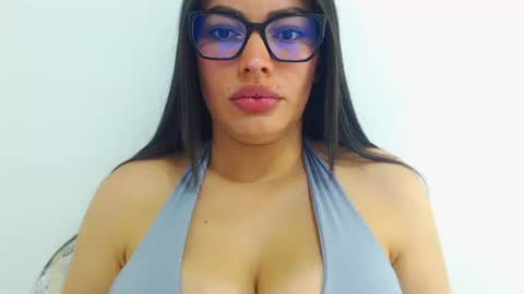 imsweetlips online show from April 26, 2026, 7:33 pm