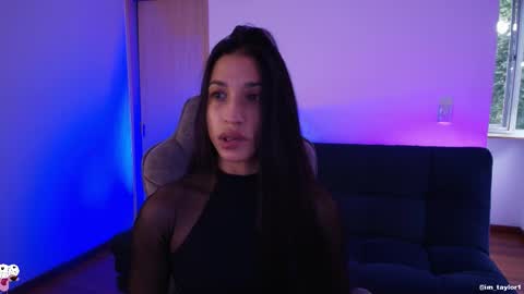 TAYLOR  online show from October 24, 2025, 8:38 pm