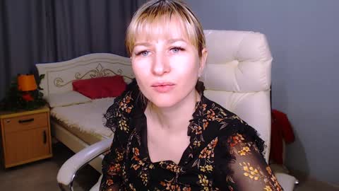 incredible_ariela online show from January 22, 2025, 9:32 pm