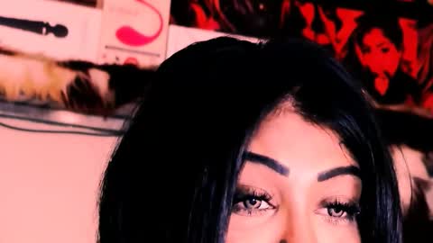 Snapshot of indian_dreamgirl chatting on November 26, 2025, 11:28 pm Bella Ambrosia online show from November 26, 2025, 11:28 pm