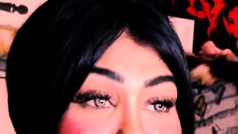 Snapshot of indian_dreamgirl chatting on November 29, 2025, 2:58 am Bella Ambrosia online show from November 29, 2025, 2:58 am