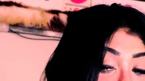 Snapshot of indian_dreamgirl chatting on December 1, 2025, 12:59 am Bella Ambrosia online show from December 1, 2025, 12:59 am