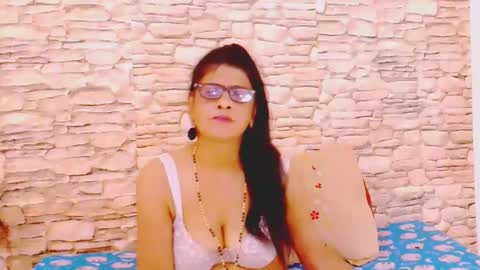 Snapshot of indianallure chatting on March 12, 2025, 5:46 am Femiez online show from March 12, 2025, 5:46 am