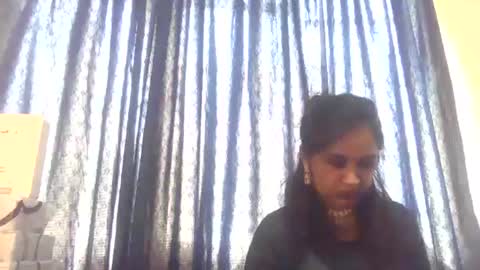 indiancutiexo online show from October 18, 2025, 8:37 am