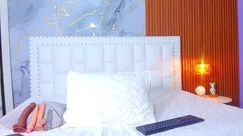 LITTLE AINHOA  online show from February 11, 2025, 7:38 pm