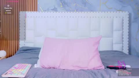 LITTLE AINHOA  online show from January 9, 2026, 7:26 pm