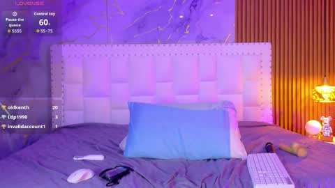 LITTLE AINHOA  online show from April 16, 2026, 9:50 pm