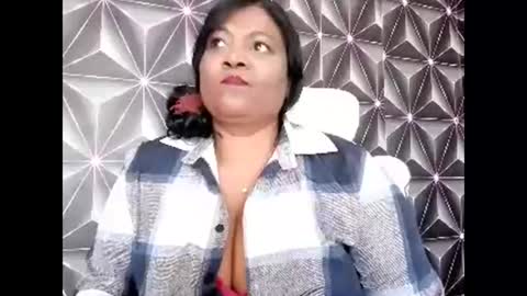 indiandelia online show from October 21, 2025, 8:26 am