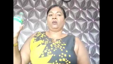 Snapshot of indiandelia chatting on February 8, 2026, 12:41 pm indiandelia online show from February 8, 2026, 12:41 pm