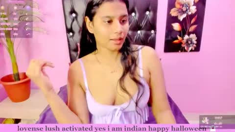 Snapshot of indianflame chatting on November 4, 2025, 7:40 am PARADISEQUEEN online show from November 4, 2025, 7:40 am