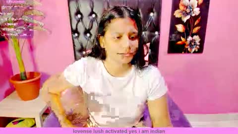 PARADISEQUEEN online show from April 7, 2026, 7:14 pm