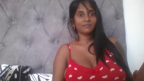 Snapshot of indianjasmin chatting on January 13, 2025, 7:00 am priya online show from January 13, 2025, 7:00 am